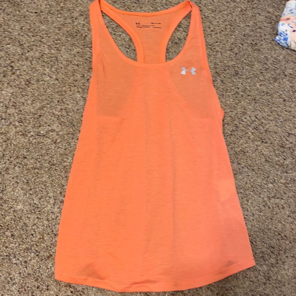 Under armor tank size small
